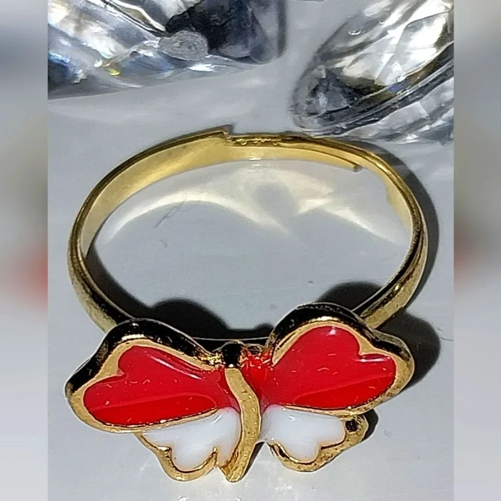 Super cute girls jeweled adjustable ring